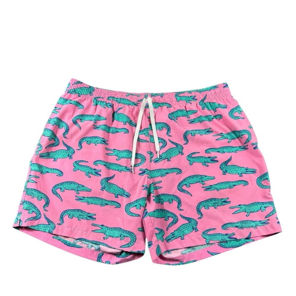 Chubbies Pink Alligator AOP Performance Lined Swimtrunk Size 2XL 5.5